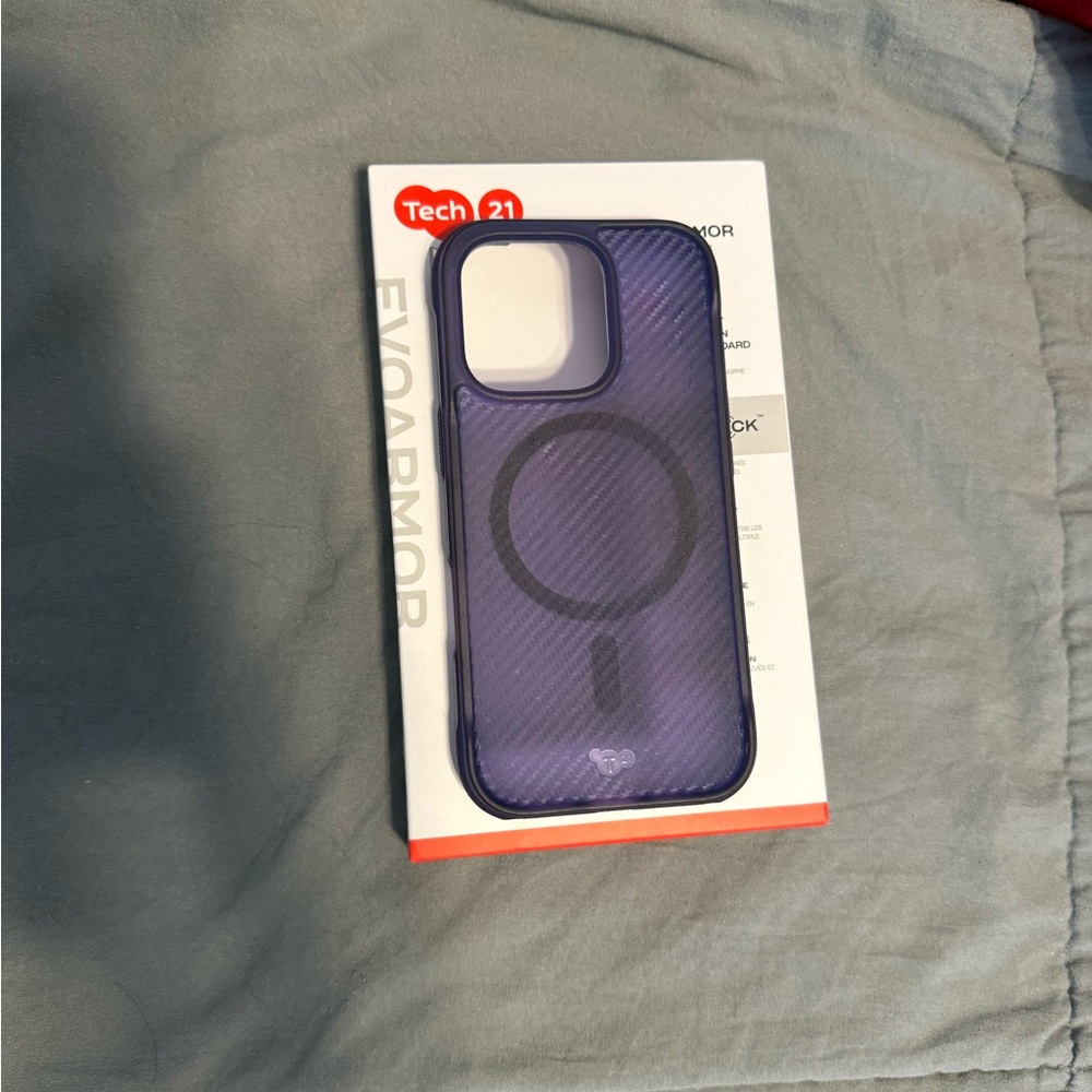 Tech21 Evo Armor Iphone 16 Pro Case